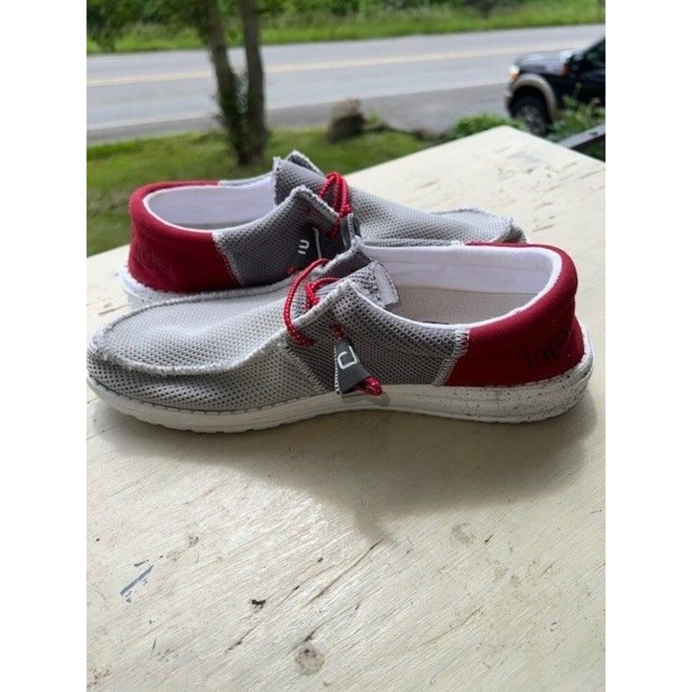 Hey Dude Wally Sox Mens Size 10 Gray Red Knit Slip On Loafers - Picture 7 of 11